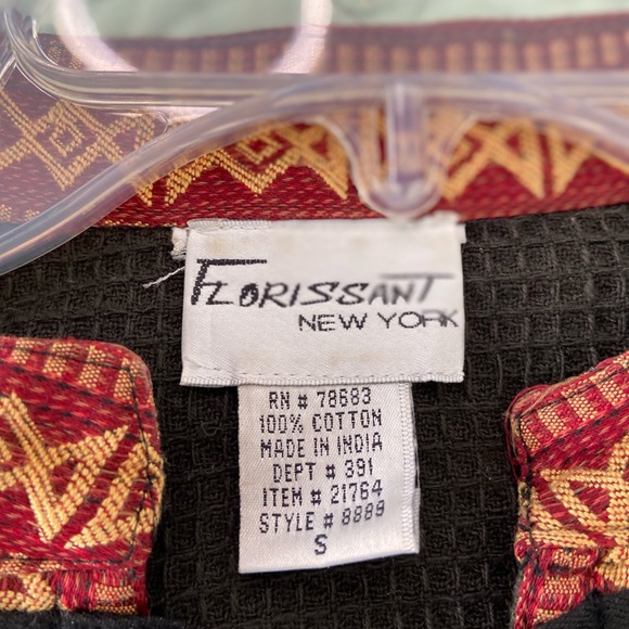 Top - Picture 3 of 3